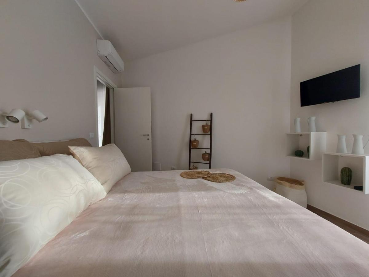 Dimora La Fresia Apartment Massafra Exterior photo