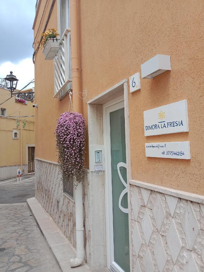 Dimora La Fresia Apartment Massafra Exterior photo