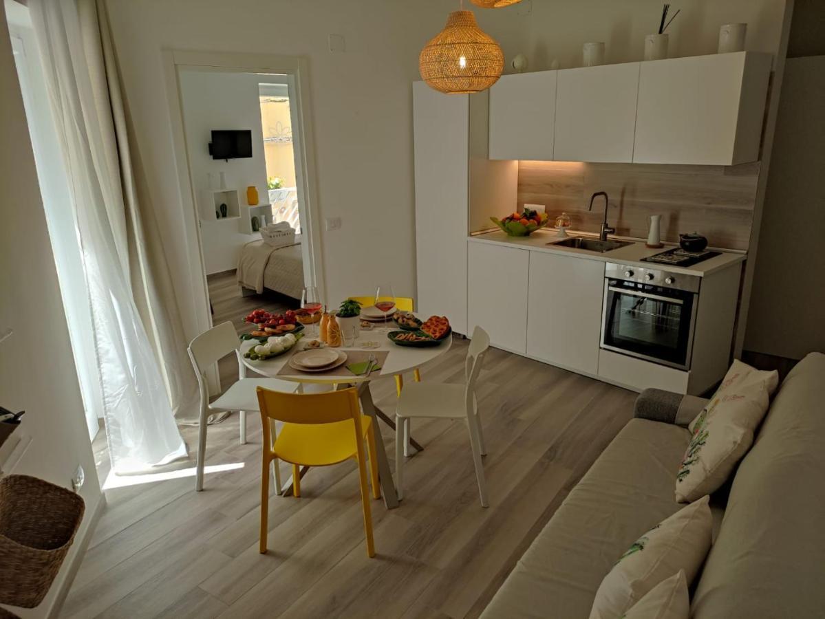 Dimora La Fresia Apartment Massafra Exterior photo